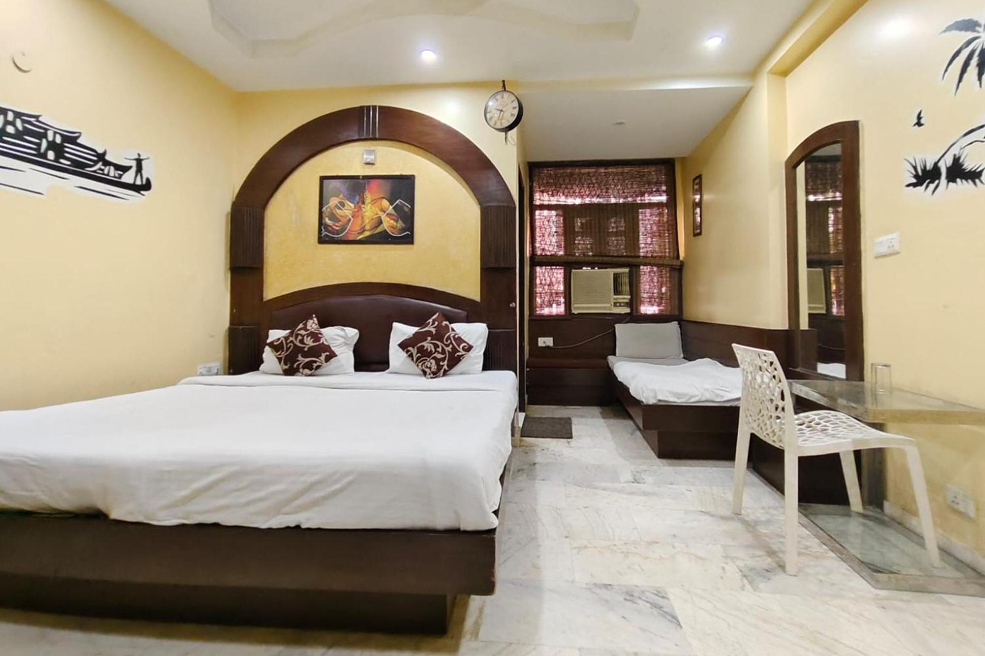 Spot Inn Hostel New Delhi Exterior photo