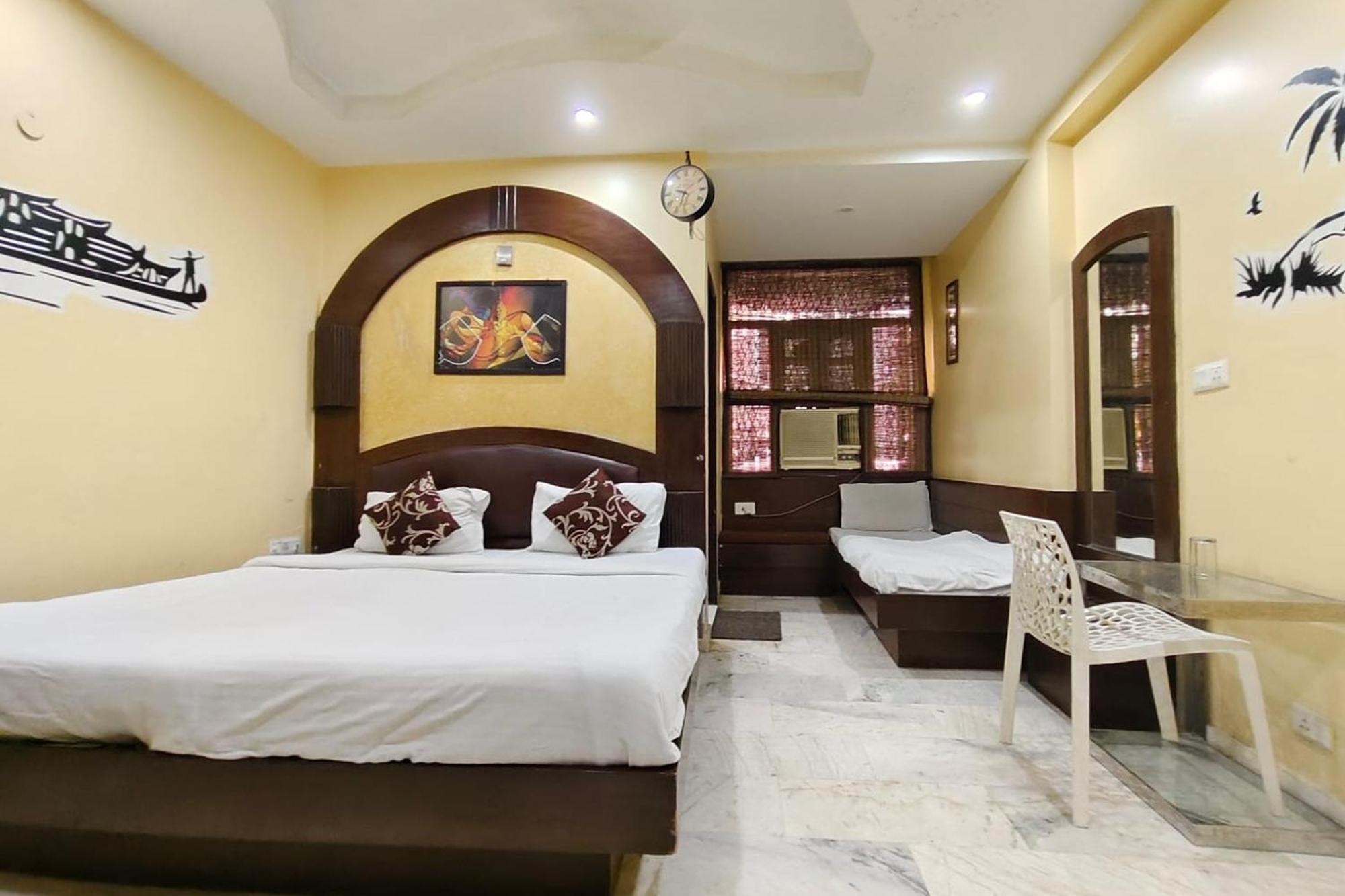 Spot Inn Hostel New Delhi Exterior photo