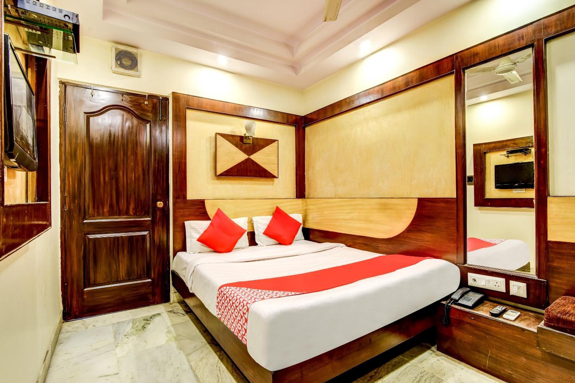 Spot Inn Hostel New Delhi Exterior photo