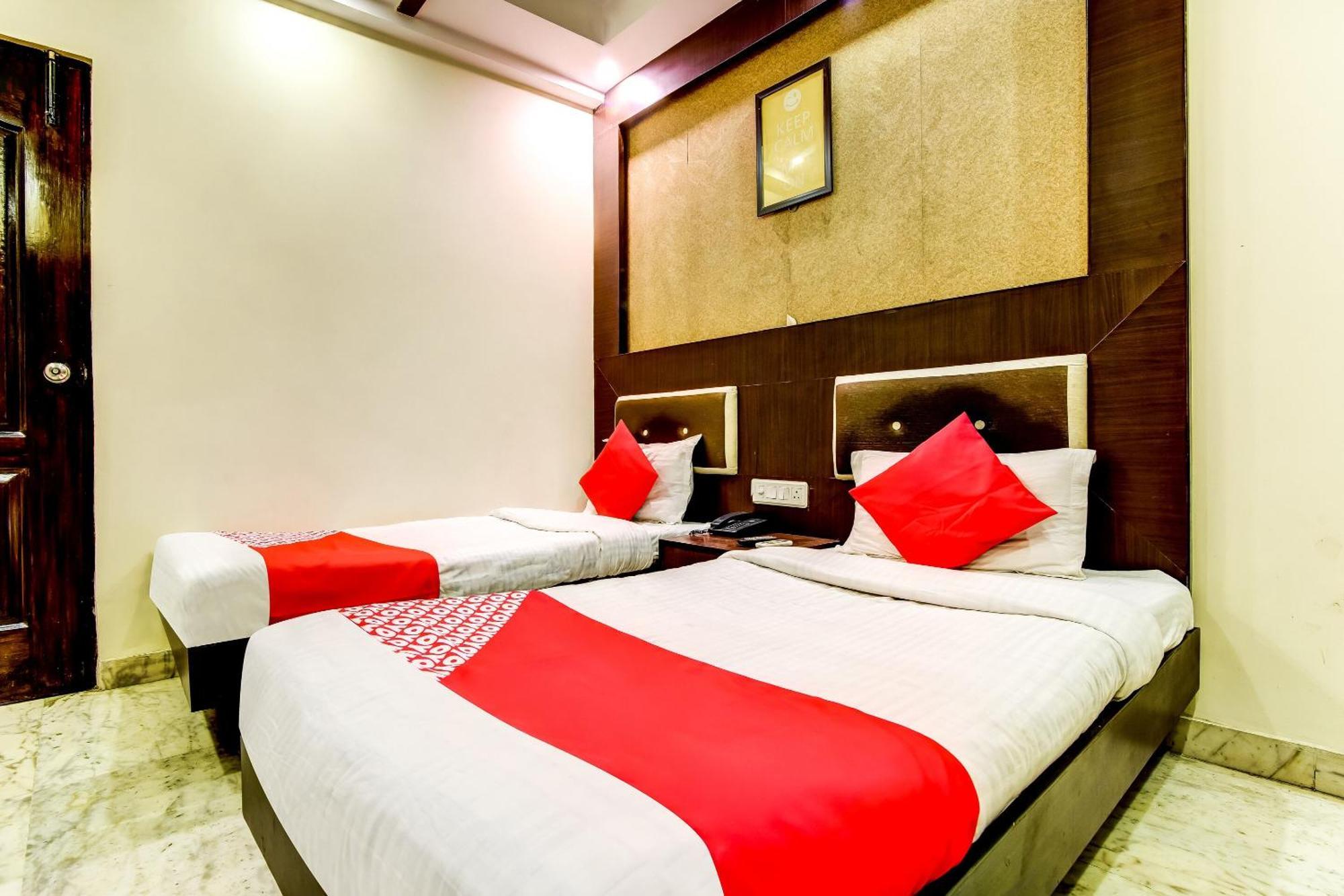 Spot Inn Hostel New Delhi Exterior photo