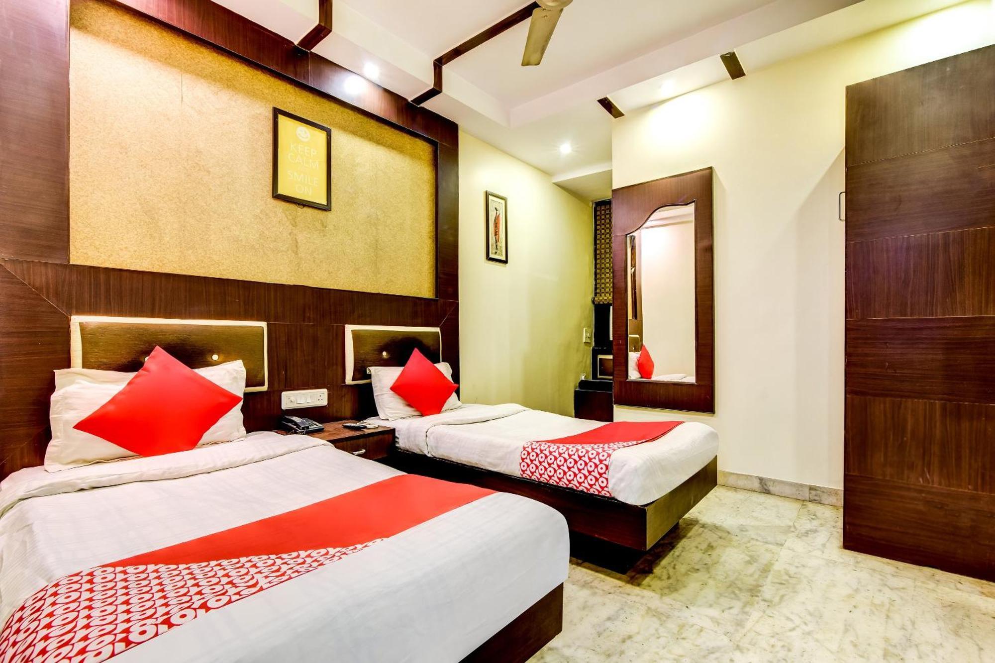 Spot Inn Hostel New Delhi Exterior photo