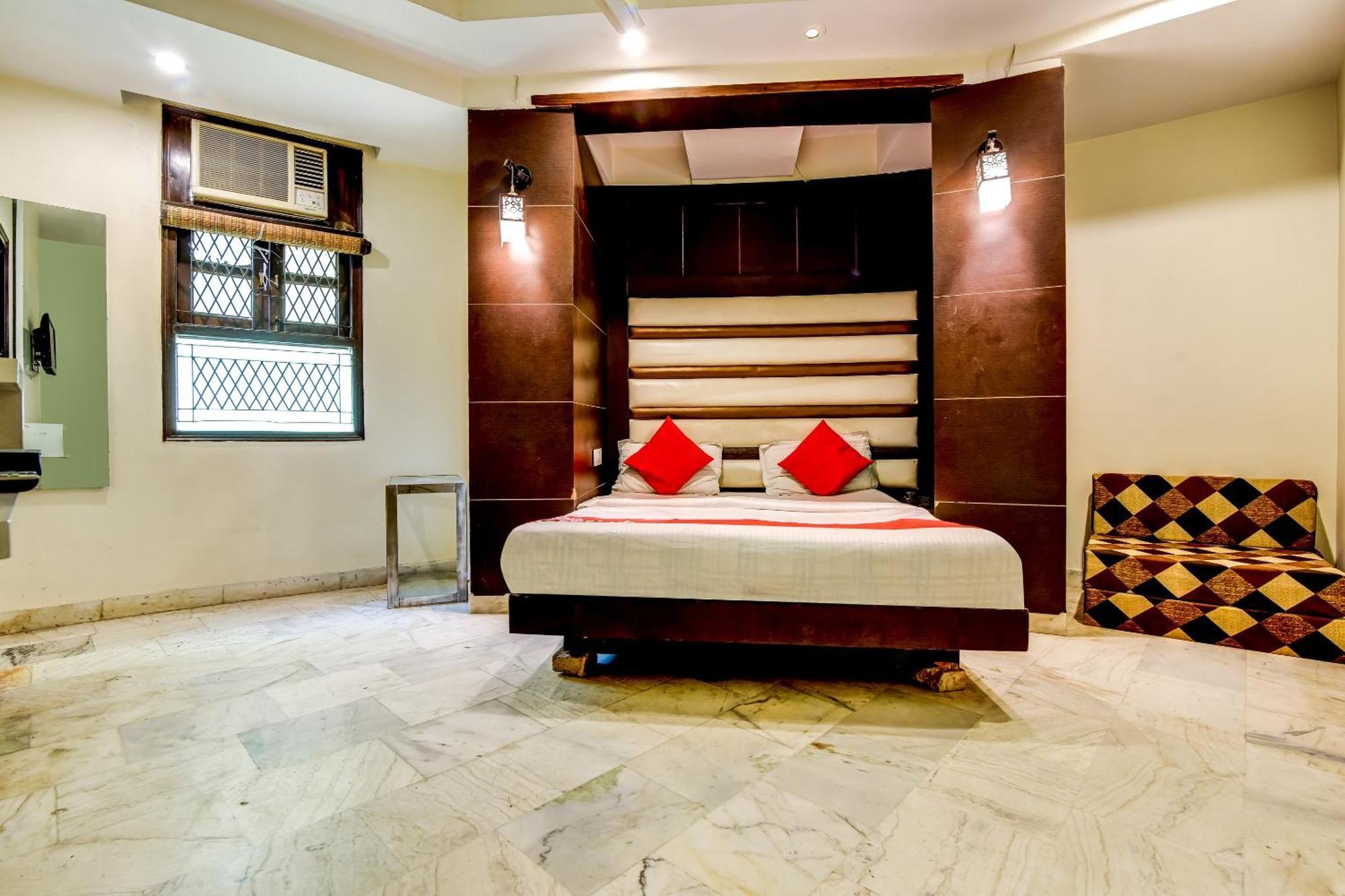 Spot Inn Hostel New Delhi Exterior photo